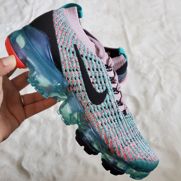 Nike Shoes - **SOLD***  Nike Vapormax Flyknit 3